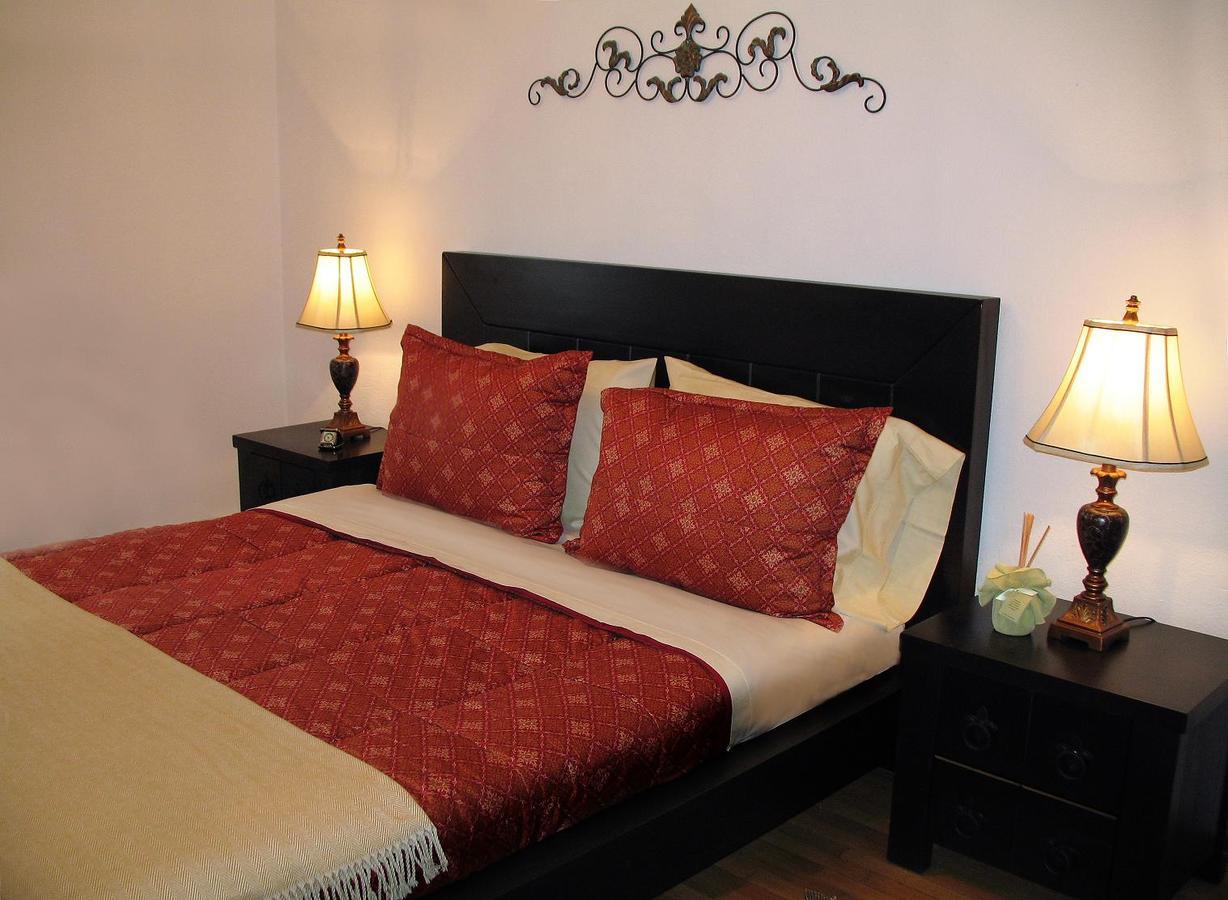 Castle Cottage Bed & Breakfast 贝洛格拉奇 外观 照片