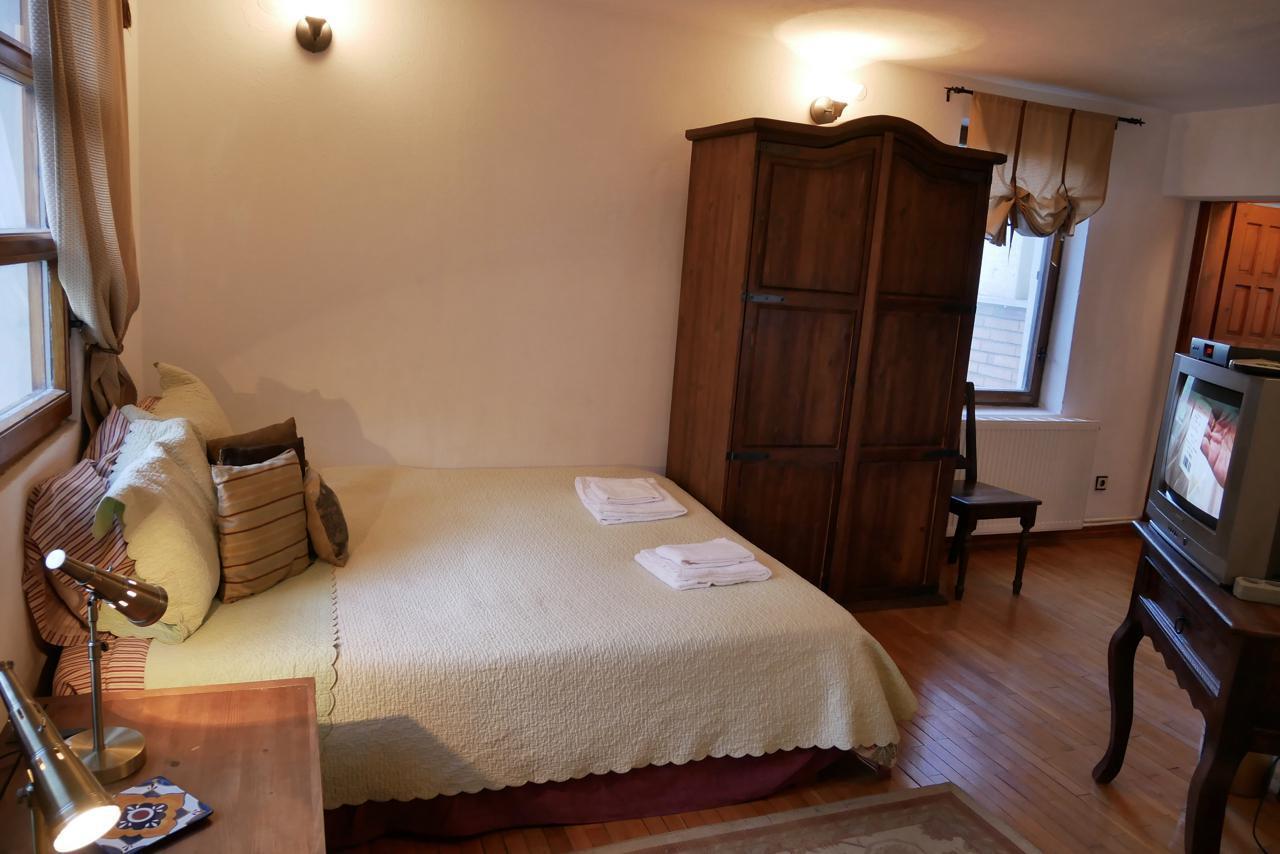 Castle Cottage Bed & Breakfast 贝洛格拉奇 外观 照片