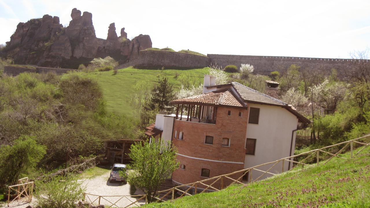 Castle Cottage Bed & Breakfast 贝洛格拉奇 外观 照片